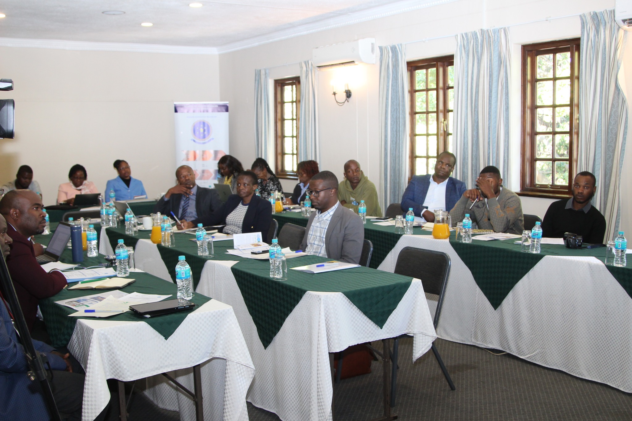 Read more about the article EXPERTS UNITE TO DEVELOP STRATEGY FOR SAFER FOOD