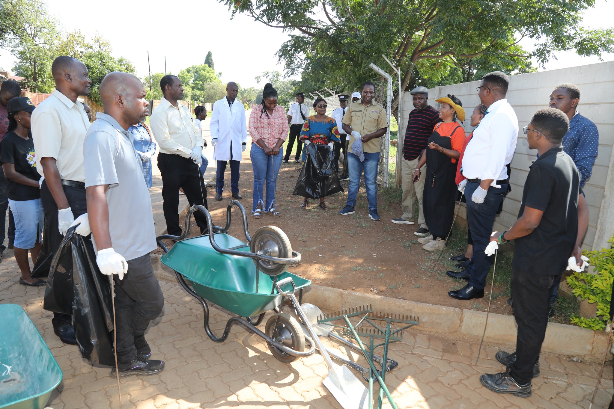 Read more about the article HIT Participates in National Clean-Up Campaign